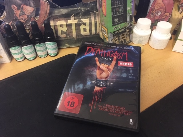 Die Heavy Metal Splatter Horror-Komödie Deathgasm