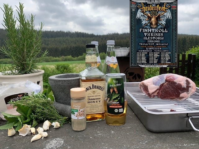 Lammkeule (Kräutermarinade) und Rückblick Heidenfest 2011